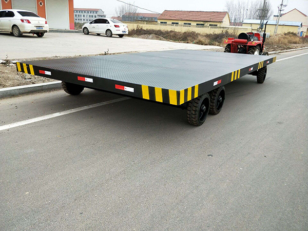 重型平板拖车在使用时要注意哪些问题？